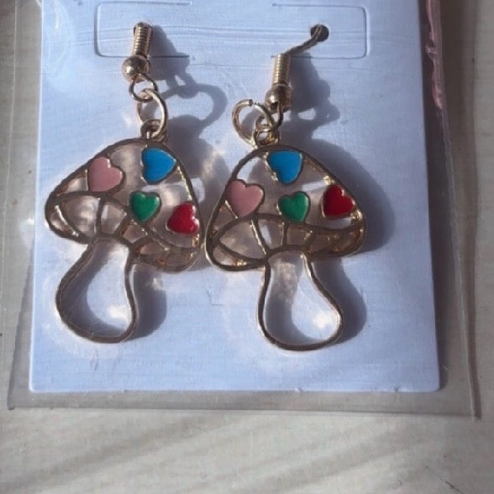 Handmade mushroom earrings 🍄